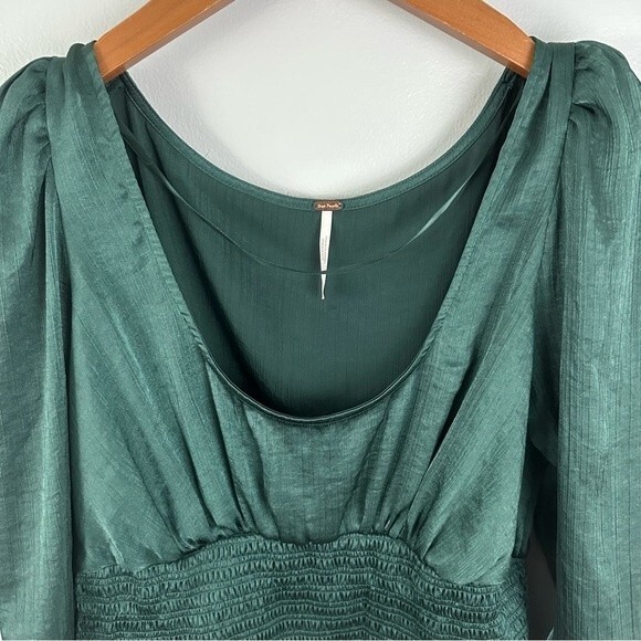 Free People Evergreen Santiago Satin Cropped Blouse Size Medium Sexy Chic - Picture 5 of 16